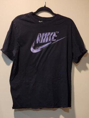 Nike Sportswear T-Shirt Men's XL Black with Purple Nike Logo